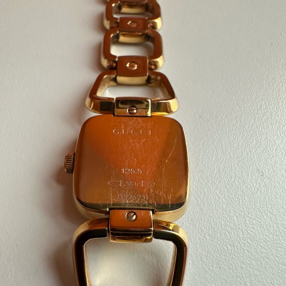 Genuine Gucci Rose Goldtone Bracelet Watch With Diamonds - Picture 9 of 11